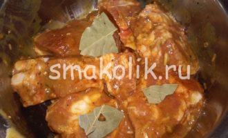 Свиные ребрышки с картошкой в духовке