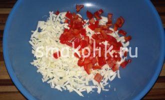 Салат с крабовыми палочками и пекинской капустой