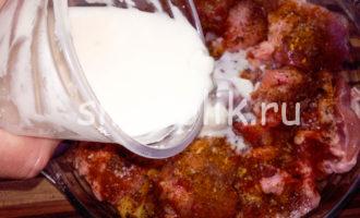 Запеченная курица с картошкой в духовке - это очень вкусно!