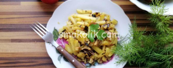 жареная картошка с грибами